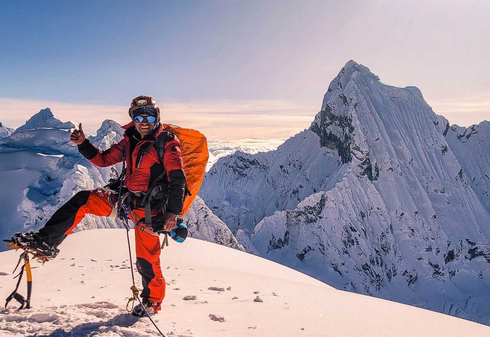 NEVADO-PISCO-ESCALADA-EN-LA-CORDILLERA-BLANCA-PERU